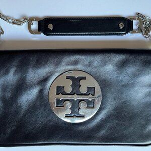 Tory Burch Reva Clutch Black and silver